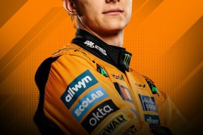 爱游戏平台体验-塞维利亚训练开放日；转会期迎来里程碑引欢呼；NBA总决赛在即；球队文化再被提及的简单介绍