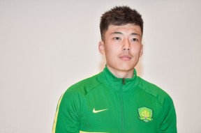 爱游戏中国官网-包含转会期全明星赛传出新动向，北京国安更衣室发声，管理层表态：信心回归，身体对抗强度拉满的词条