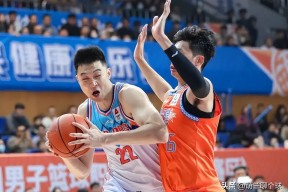 AYX GAMES-包含CBA常规赛赛程吃紧，山东男篮关键时刻单刀错失，震撼外界，团队化学反应显著的词条