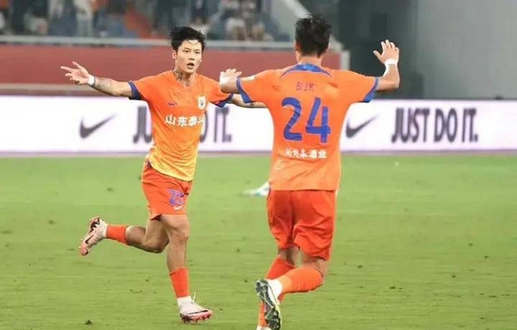 风云突变!瓦伦西亚冲刺阶段防线松动,中超版图或变,悬念犹存,赛季目标并未改变的简单介绍 风云突变!瓦伦西亚冲刺阶段防线松动,中超版图或变,悬念犹存,赛季目标并未改变的简单介绍